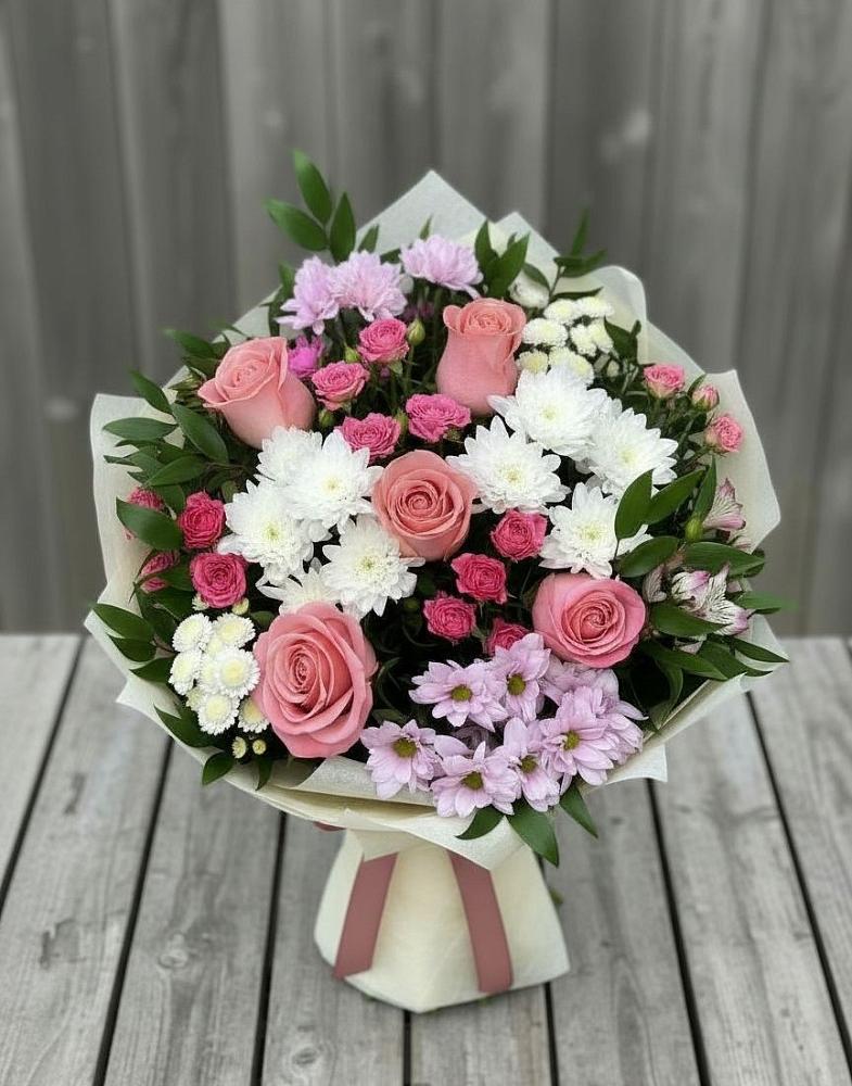 Букет цветов из: Альстромерии, Гвоздики, Розы и Хризантемы в Спасск-Дальнем