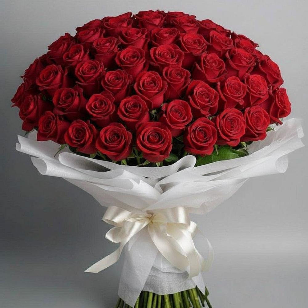 Букет 101 Красная роза Блэк Мэджик в Спасск-Дальнем