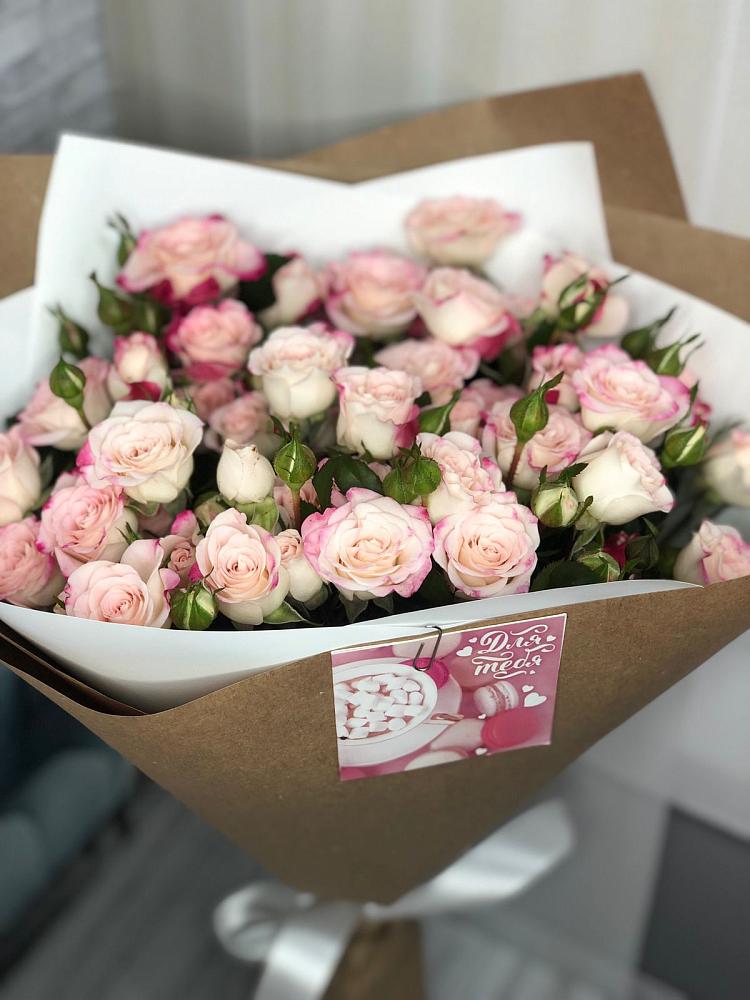 Букет цветов из: Розы в Спасск-Дальнем