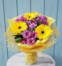 Букет цветов из:  Хризантемы и Герберы в Спасск-Дальнем