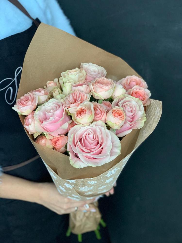 Букет цветов из: Хризантемы и Розы в Спасск-Дальнем