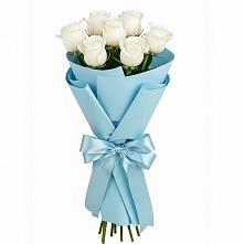 Букет 7 белых роз Проуд в Спасск-Дальнем