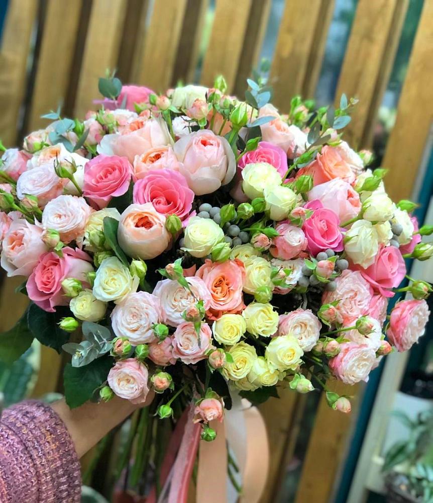 Букет цветов из: Розы в Спасск-Дальнем